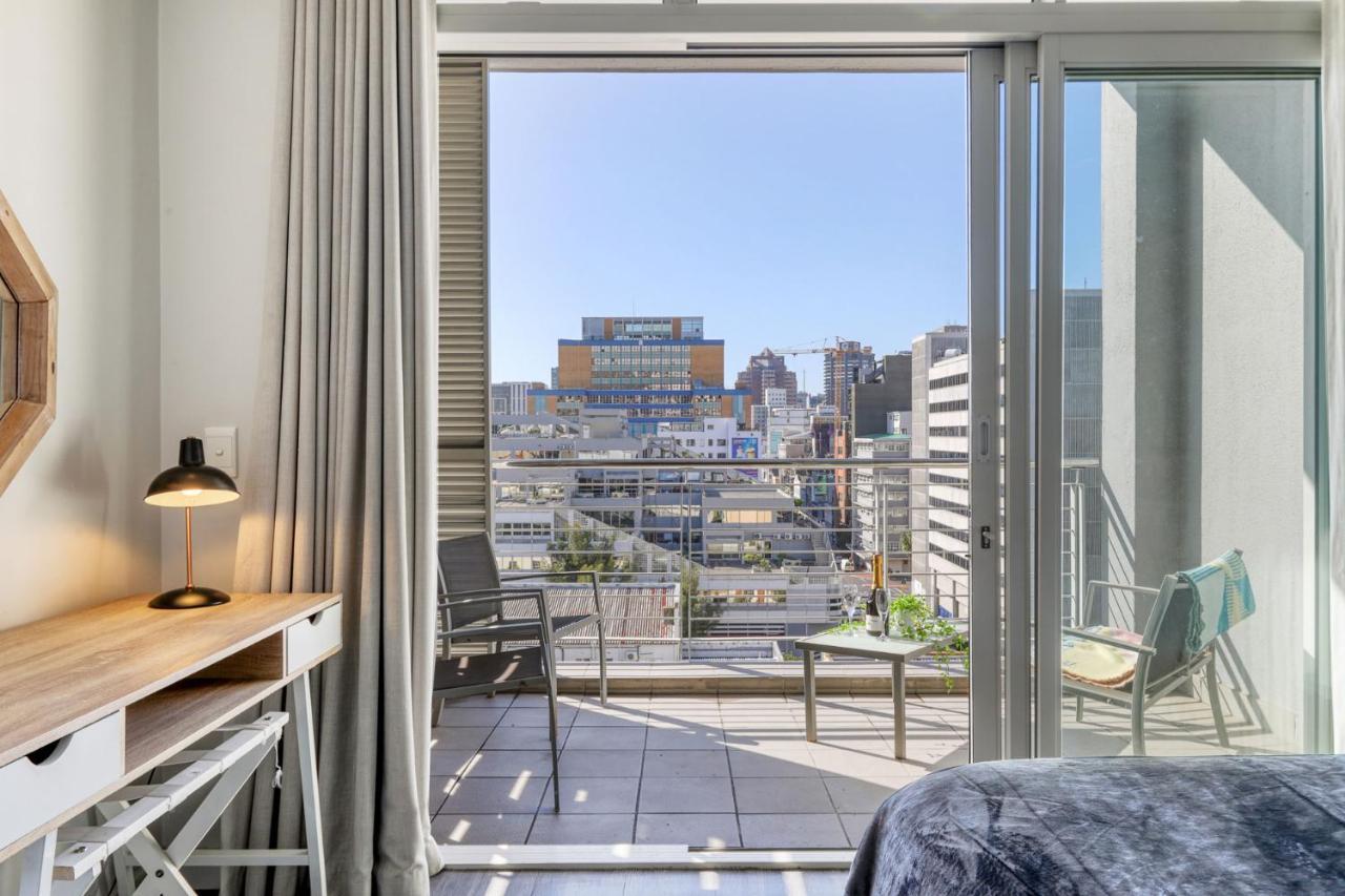 Backup-Powered Colourfull City Balcony Apartment Cape Town Exterior photo
