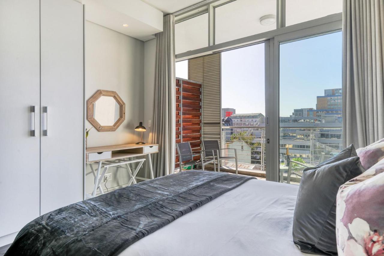 Backup-Powered Colourfull City Balcony Apartment Cape Town Exterior photo