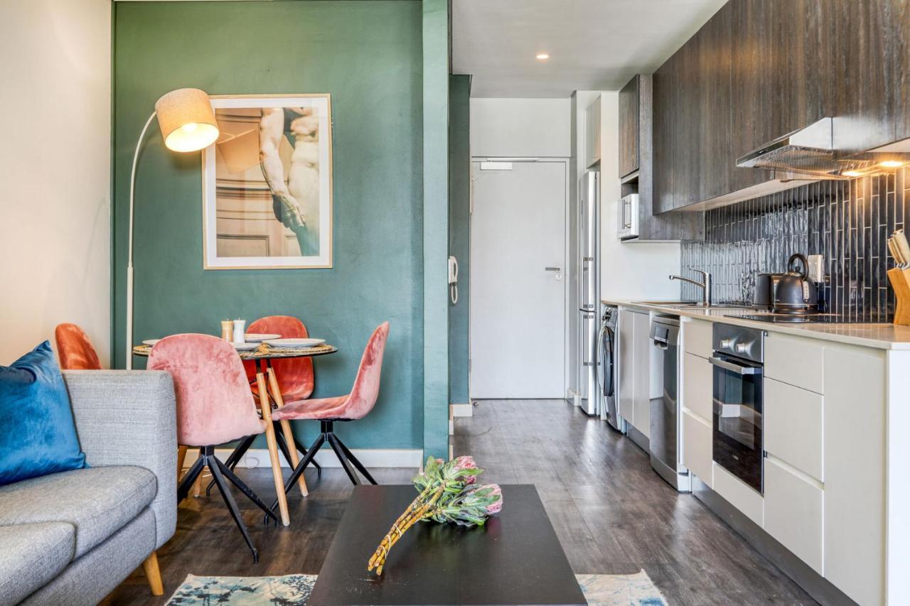 Backup-Powered Colourfull City Balcony Apartment Cape Town Exterior photo